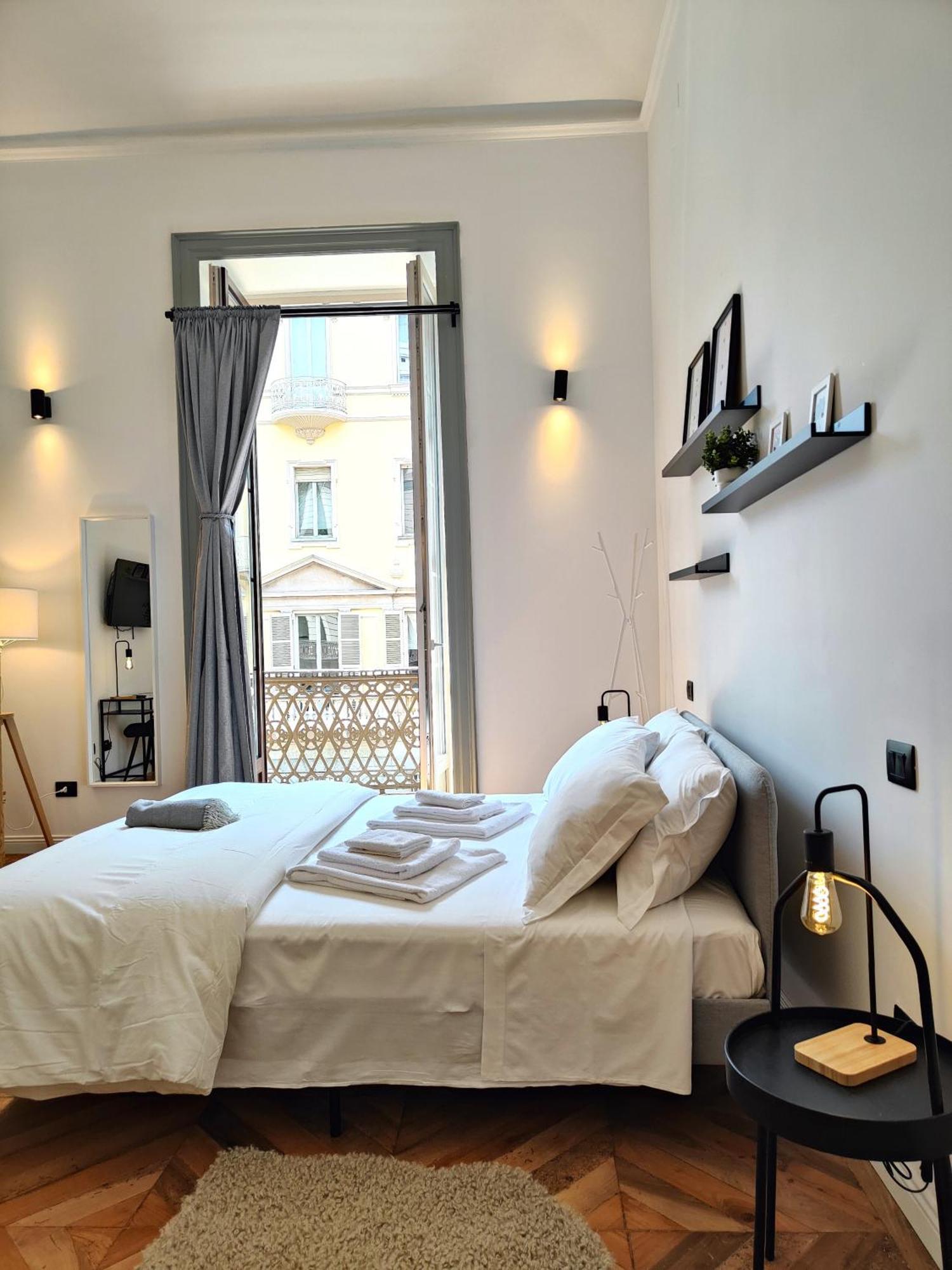 Hostdomus - La Marmora Suites Торино Екстериор снимка