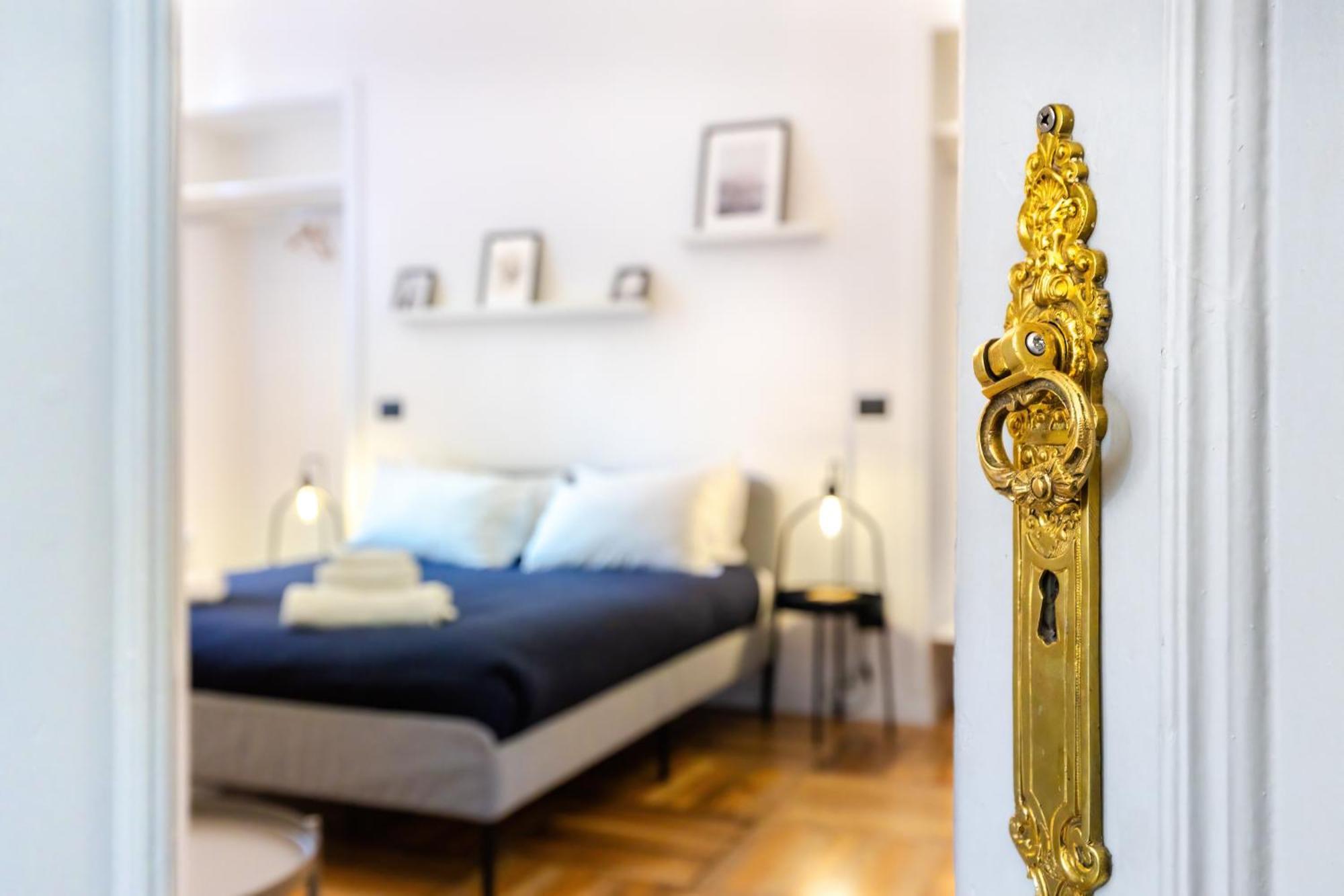 Hostdomus - La Marmora Suites Торино Екстериор снимка