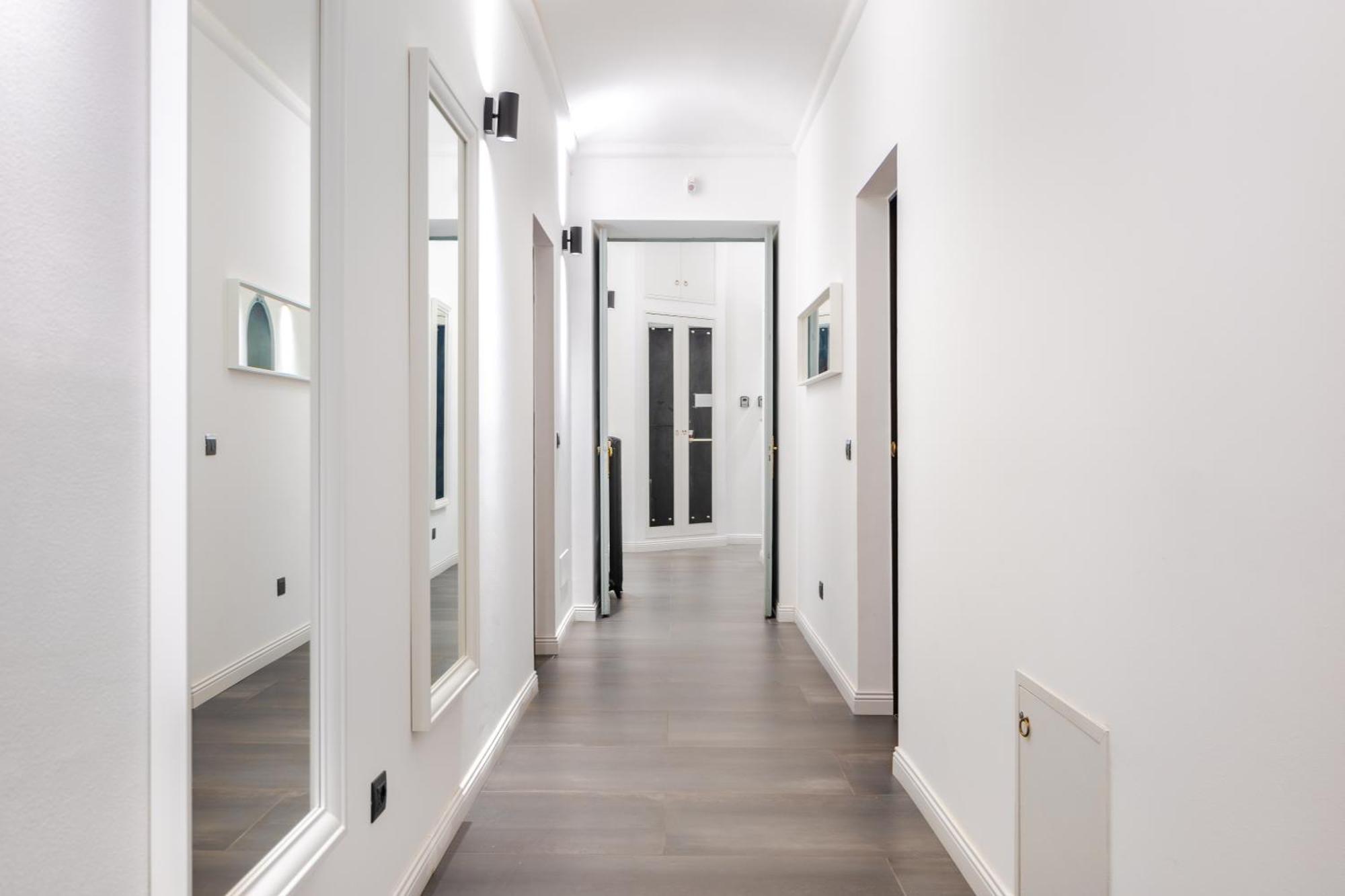 Hostdomus - La Marmora Suites Торино Екстериор снимка