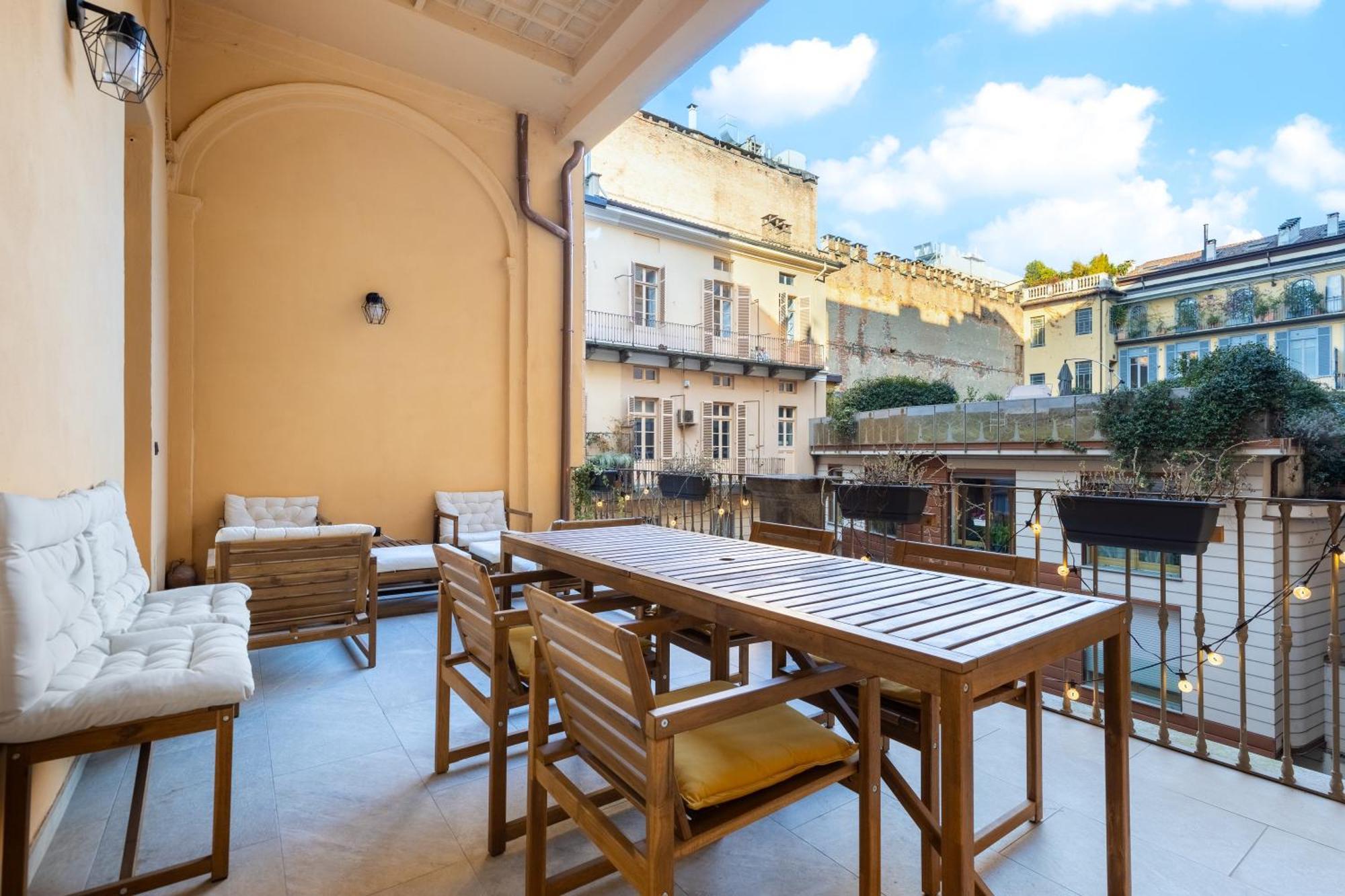 Hostdomus - La Marmora Suites Торино Екстериор снимка
